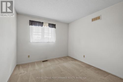 9 Saddle Crescent, Ottawa, ON 