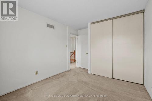 9 Saddle Crescent, Ottawa, ON 