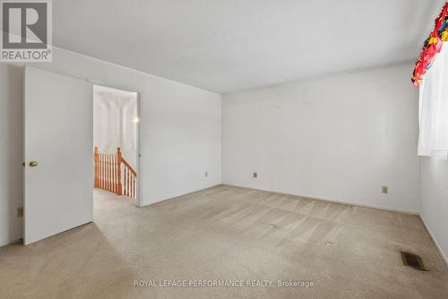 9 Saddle Crescent, Ottawa, ON 