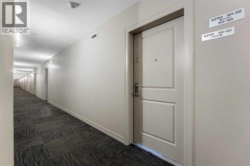 312, 117 Copperpond Common, Calgary, AB 