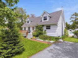 172 Ponderosa Drive Lake Echo, NS B3E 1E1