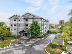 105 -162 Ochterloney Street  Dartmouth, NS B2Y 4X3