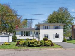 11 Aster Place  Truro, NS B2N 5X9
