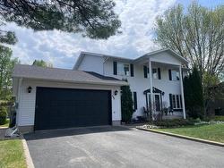 106 Herrick Place Thunder Bay, ON P7K 1C6