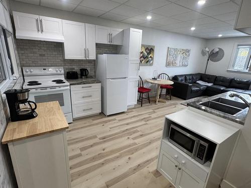 84 Machar Ave, Thunder Bay, ON 