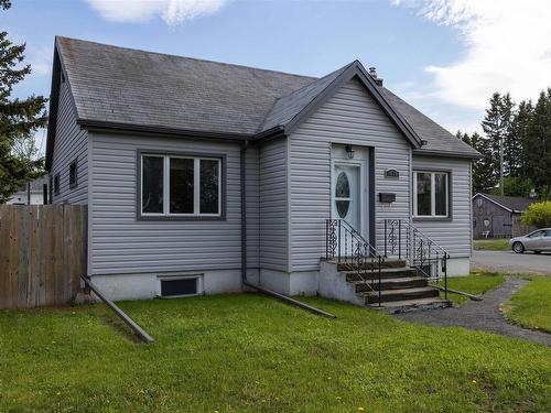 1418 Frederica St. W  Thunder Bay, ON P7E 3Y8