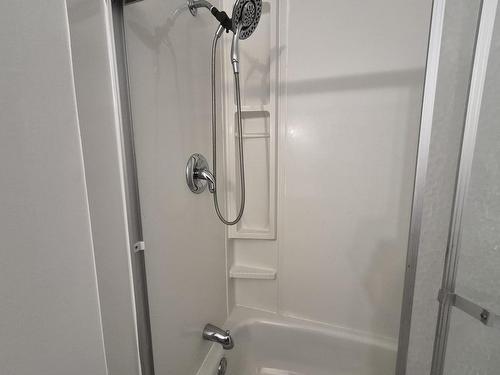 59 Hemlo Drive, Marathon, ON - Indoor Photo Showing Bathroom