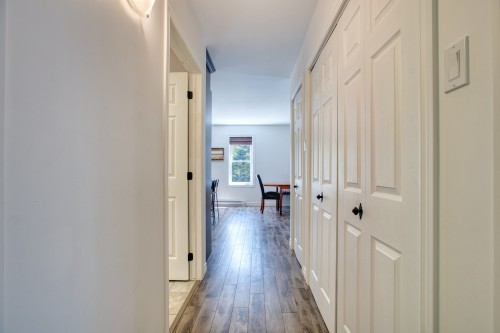 Interior - 930 Ch. Gillespie, Sainte-Agathe-Des-Monts, QC - Indoor Photo Showing Other Room