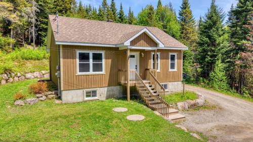 Front of Structure - 930 Ch. Gillespie, Sainte-Agathe-Des-Monts, QC - Outdoor