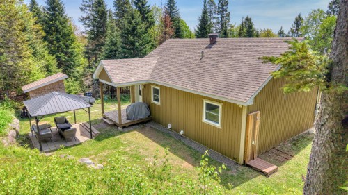 Back of Structure - 930 Ch. Gillespie, Sainte-Agathe-Des-Monts, QC - Outdoor