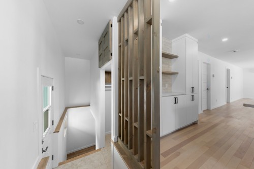 Hall d'entrée/Vestibule - 40 Rue Alcide-Cote, Saint-Jean-Sur-Richelieu, QC - Indoor Photo Showing Other Room