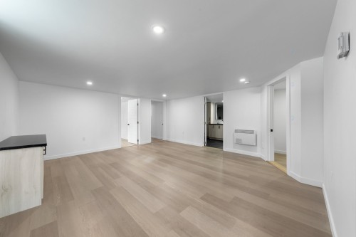 Salle familiale - 40 Rue Alcide-Cote, Saint-Jean-Sur-Richelieu, QC - Indoor Photo Showing Other Room