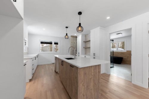 Cuisine - 40 Rue Alcide-Cote, Saint-Jean-Sur-Richelieu, QC - Indoor Photo Showing Kitchen