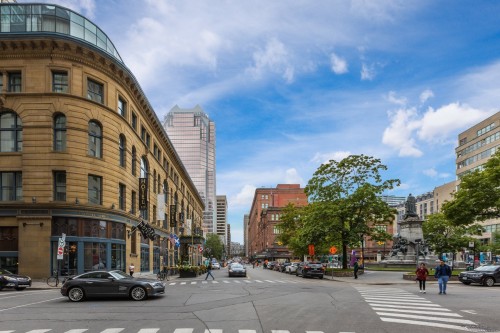 Exterior - 1401-1188 Av. Union, Montréal (Ville-Marie), QC - Outdoor With Balcony With Facade