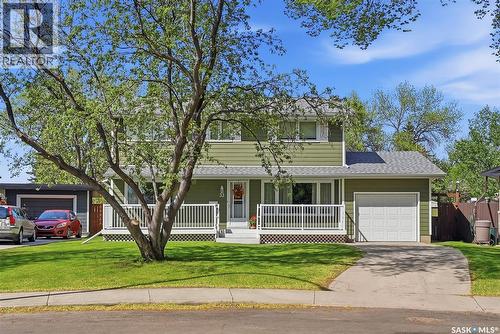 33 Sparling Crescent, Saskatoon, SK 