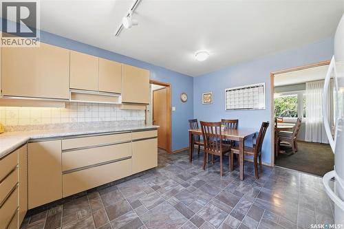 33 Sparling Crescent, Saskatoon, SK 