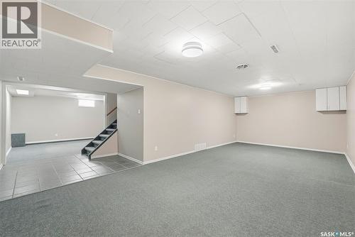 33 Sparling Crescent, Saskatoon, SK 