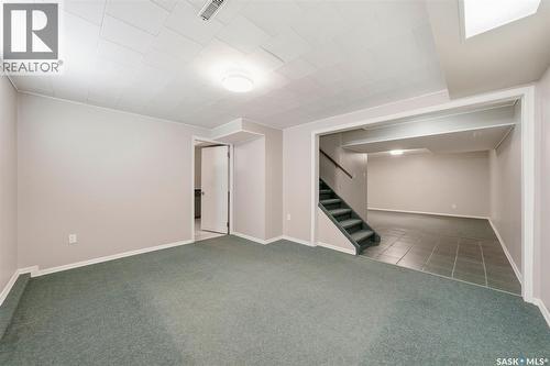 33 Sparling Crescent, Saskatoon, SK 