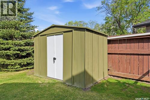 33 Sparling Crescent, Saskatoon, SK 