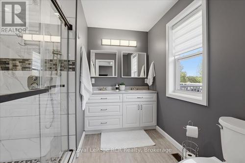 6442 Given Road, Minto, ON - Indoor Photo Showing Bathroom