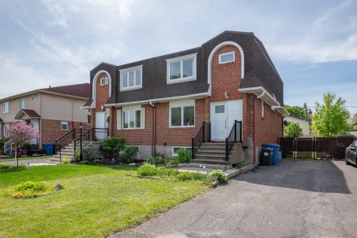 6460 Av. Tisserand  Brossard, QC J4W 3B9