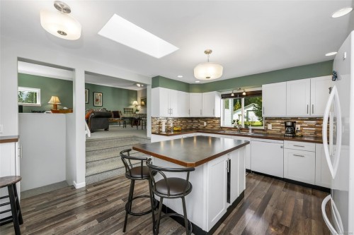 7220 Walton Rd, Honeymoon Bay, BC 