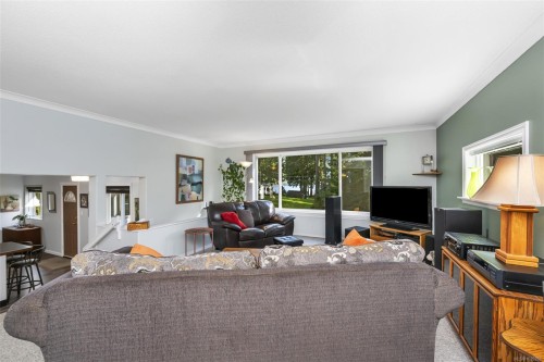 7220 Walton Rd, Honeymoon Bay, BC 