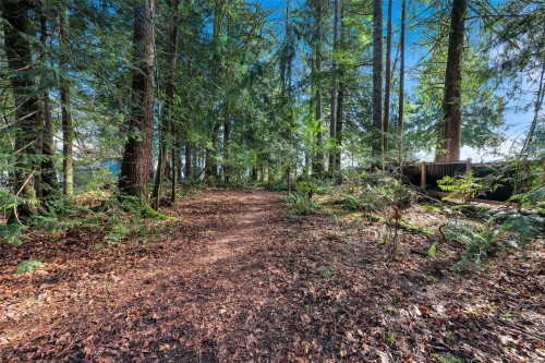 7220 Walton Rd, Honeymoon Bay, BC 