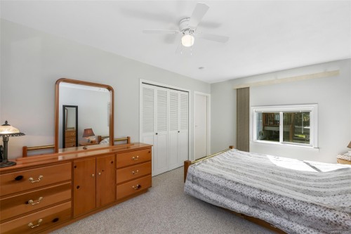 7220 Walton Rd, Honeymoon Bay, BC 