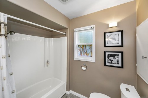 7220 Walton Rd, Honeymoon Bay, BC 