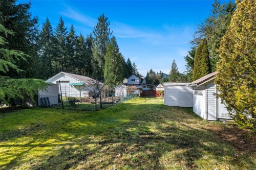 7220 Walton Rd, Honeymoon Bay, BC 
