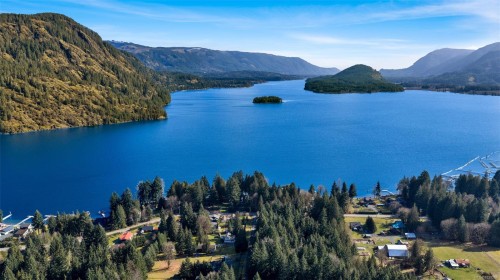 7220 Walton Rd, Honeymoon Bay, BC 