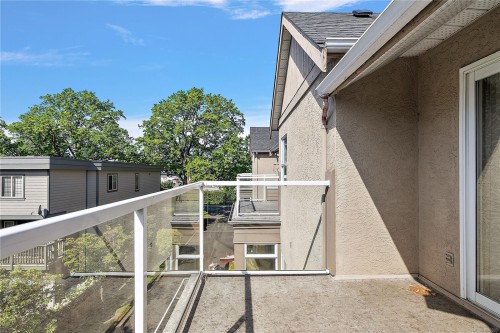 #4-108 Dallas Rd, Victoria, BC 