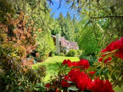 1188 Garden Gate Dr Central Saanich, BC V8M 2H6