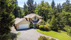 2484 Gibbs Pl Mill Bay, BC V8H 1A4