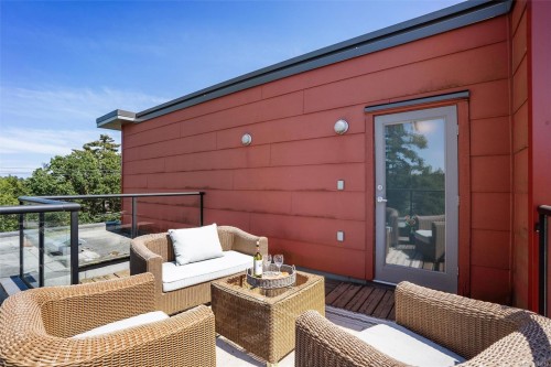 #304-4040 Borden St, Saanich, BC - Outdoor With Balcony With Exterior