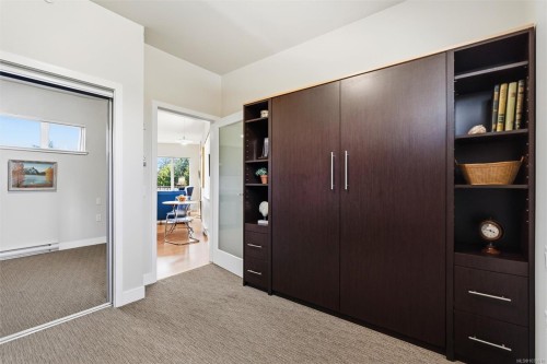 #304-4040 Borden St, Saanich, BC - Indoor Photo Showing Other Room
