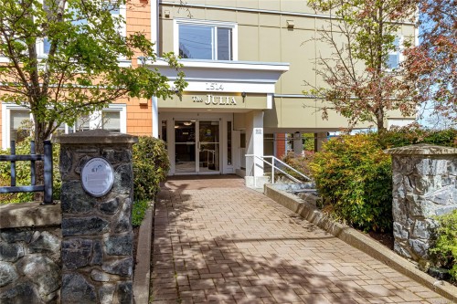 #105-1514 Church Ave  Saanich, BC V8P 0A3