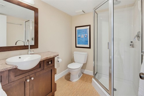 688 Falkland Rd, Oak Bay, BC 