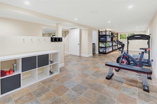 688 Falkland Rd, Oak Bay, BC 