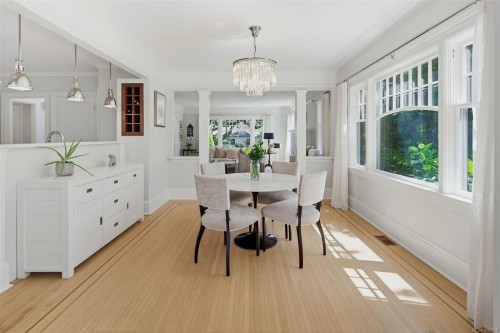 688 Falkland Rd, Oak Bay, BC 