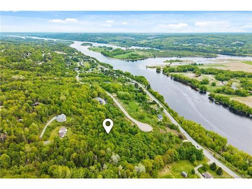 Na Grand Pass Crt, Douglas, NB 