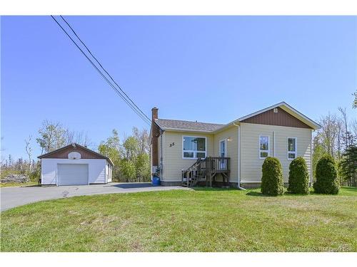 35 Mallet St, Haut-Shippagan, NB 