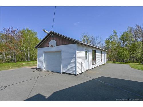 35 Mallet St, Haut-Shippagan, NB 