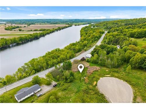 Na Grand Pass Crt, Douglas, NB 