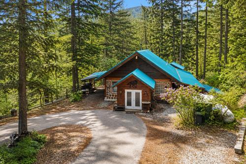 2534 Green Mountain Road  Penticton, BC V2A 0E6
