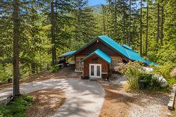2534 Green Mountain Road Penticton, BC V2A 0E6