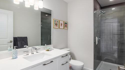 58-13098 Shoreline Way, Lake Country, BC - Indoor Photo Showing Bathroom
