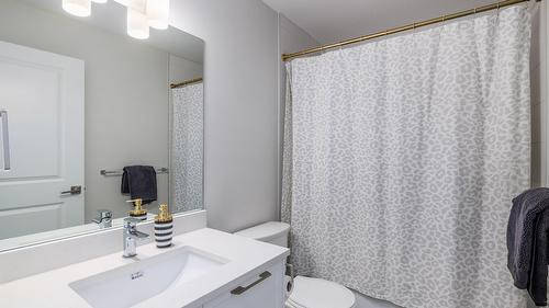 58-13098 Shoreline Way, Lake Country, BC - Indoor Photo Showing Bathroom