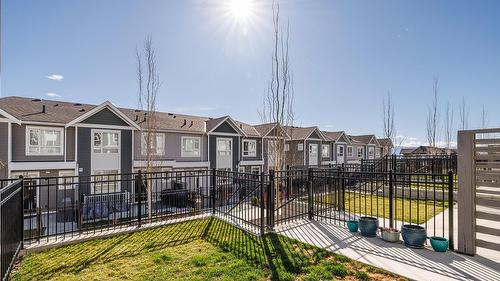 58-13098 Shoreline Way, Lake Country, BC - Outdoor